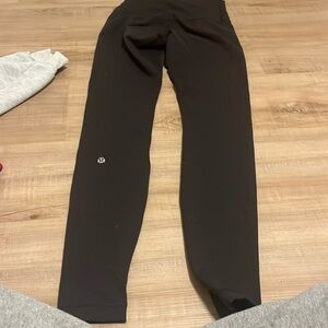 Black lululemon leggings
